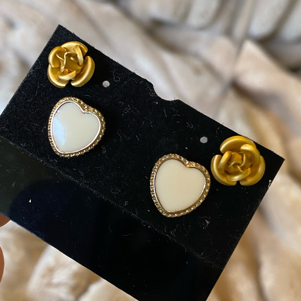 $10.00 Add On: Vintage Gold Rose and Cream/Gold Heart Earrings